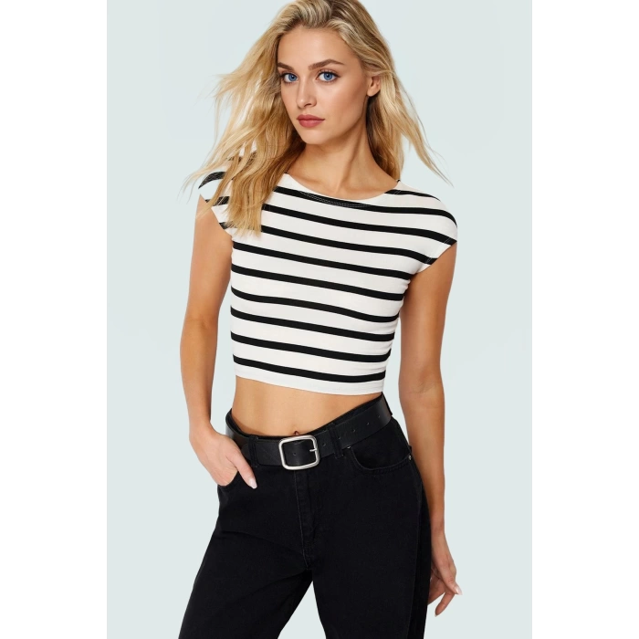 Viskon Ribana Kadın Crop Bluz Ay Kol Bisiklet Yaka Fitted Günlük Özenle Seçilmiş Seçkin Malzeme