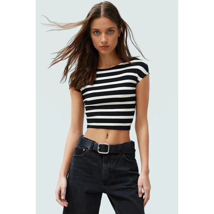 Viskon Ribana Kadın Crop Bluz Ay Kol Bisiklet Yaka Fitted Günlük Özenle Seçilmiş Seçkin Malzeme