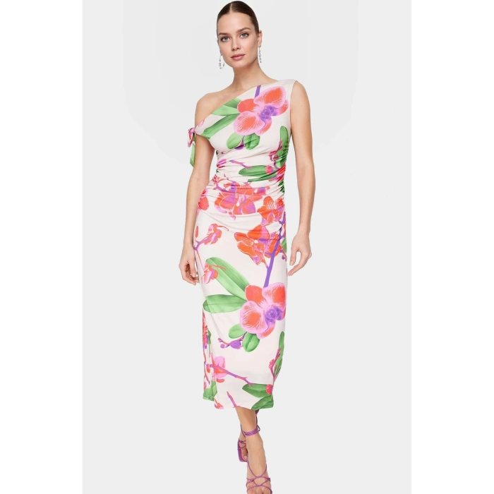 Vücuda Oturan Maxi Elbise Tek Omuz Asimetrik Yaka Polyester Kumaş Rahat Kullanım