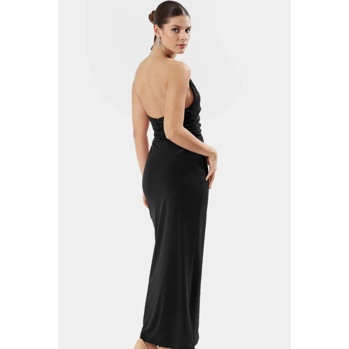 Vücuda Oturan Maxi Elbise Yazlık Örme Kumaş Zarifane Tasarım Modern Stil Profesyonel Görünüm
