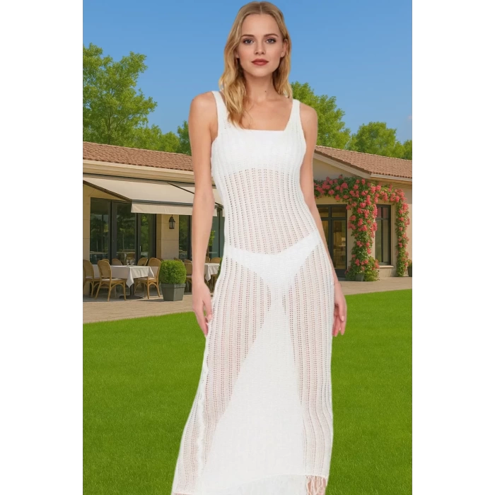 Vücuda Oturan Örme Maxi Elbise Püskül Detayı Rahat Yazlık Model Özenle Seçilmiş Modern Stil