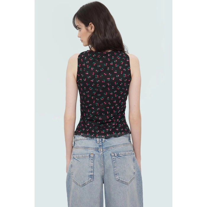 Vücuda Oturan Tül Bluz Kiraz Baskılı V Yaka Yazlık Polyester Kaliteli İşçilik Özel Tasarım