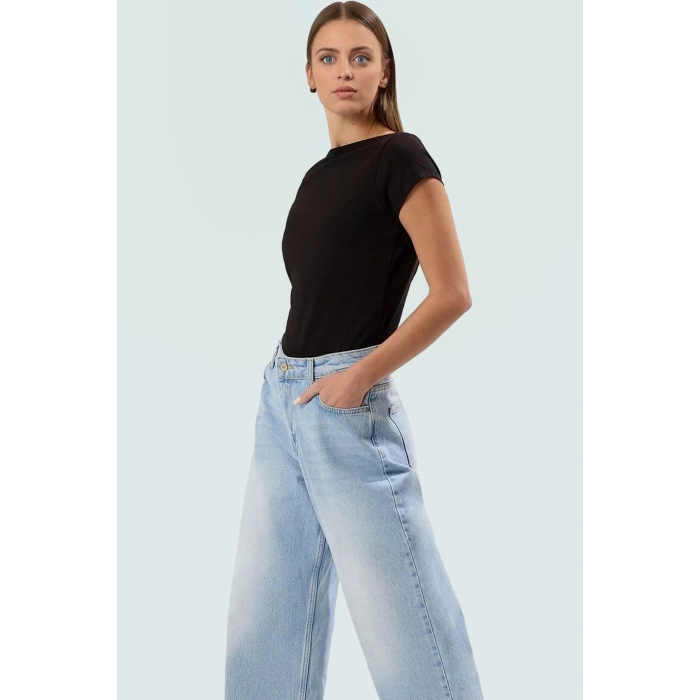 Yazlık Bluz Fitted Kayık Yaka Pamuklu Rahat Trend Tasarım Konforlu Kesim Uzun Ömürlü