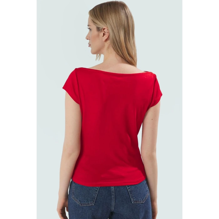 Yazlık Bluz Fitted Kayık Yaka Pamuklu Rahat Trend Tasarım Konforlu Kesim Uzun Ömürlü