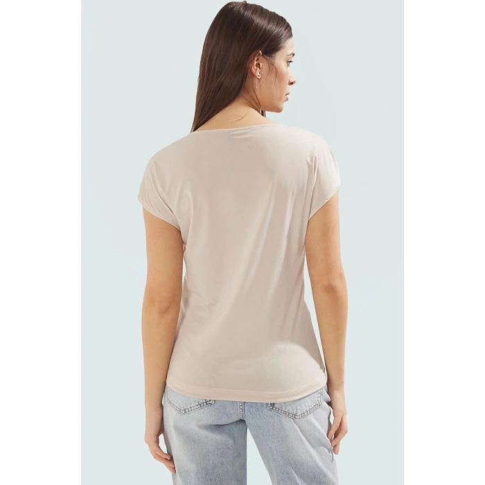 Yazlık Bluz Sandy Dokuma V Yaka Regular Fit Taş Düğmeler Uzun Ömürlü Zarifane Tasarım