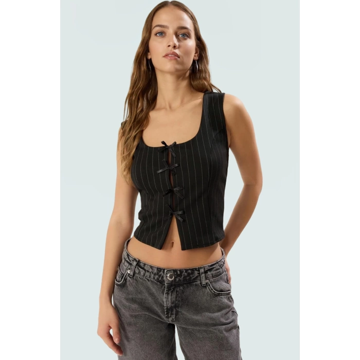 Yazlık Casual Örme Bluz Havuz Yaka Fitted Kalıp Kurdele Detay Premium Kalite Mükemmel Uyum