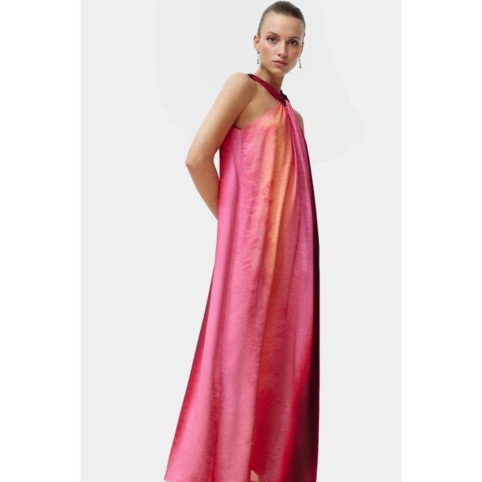 Yazlık Desenli Viskoz Maxi Elbise Rahat ve Şık Modern Stil