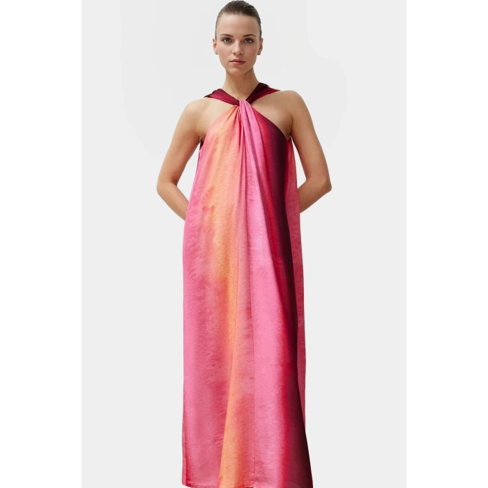 Yazlık Desenli Viskoz Maxi Elbise Rahat ve Şık Modern Stil