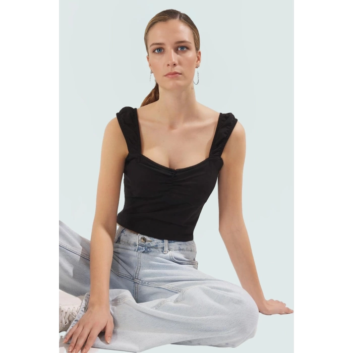 Yazlık Kadın Bluz Crop Örme Pamuklu Likralı Penye Havuz Yaka Premium Kalite Trend Tasarım