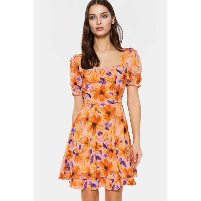 Yazlık Kadın Mini Elbise Polyester Şifon Dokuma Astarlı Şık Görünüm Özenle Seçilmiş Modern Stil