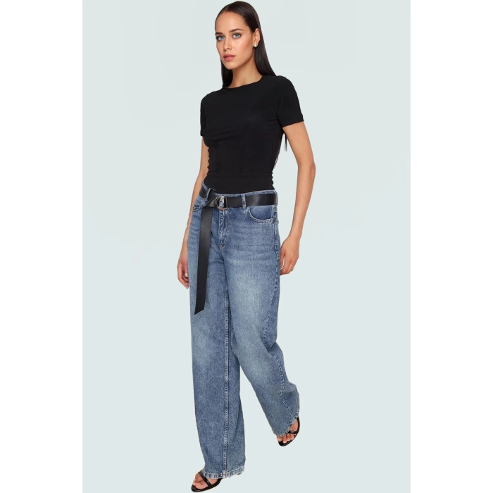 Yazlık Kısa Kollu Örme Crop Bluz Bisiklet Yaka Fitted Konforlu Kesim Özenle Seçilmiş