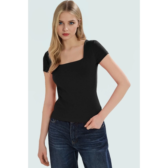 Yazlık Kısa Kollu Pamuklu Elastanlı Bluz Fitted Kalıp Günlük Şıklık Yüksek Kalite