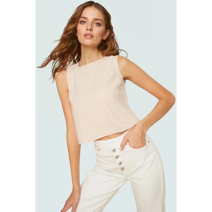 Yazlık Kolsuz Crop Bluz Rahat Günlük Polyester Dokuma Kumaş Ve Şık Özel Tasarım