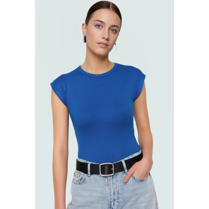 Yazlık Kolsuz Fitted Bluz %98 Viskoz %2 Elastan Nefes Alan Kumaş Günlük Kullanım İçin