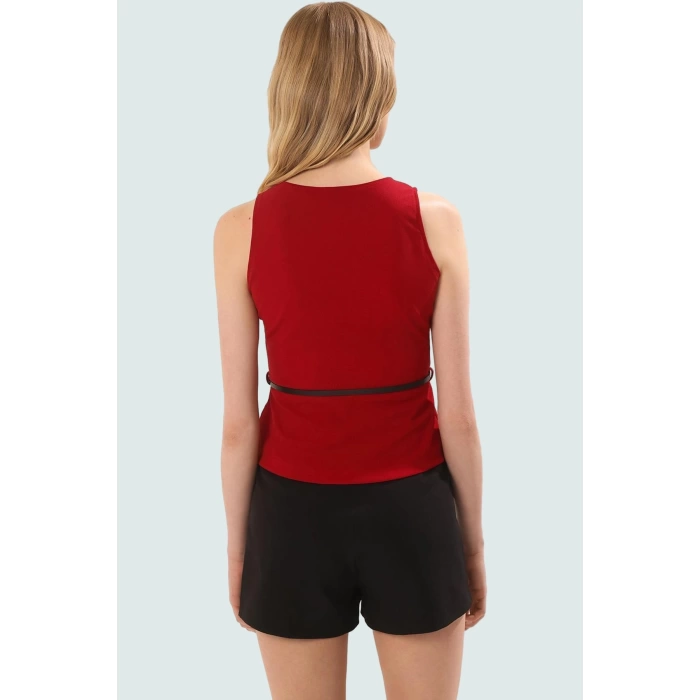Yazlık Kolsuz Fitted Bluz Scuba Krep Kumaştan Rahat Modern Stil Profesyonel Görünüm