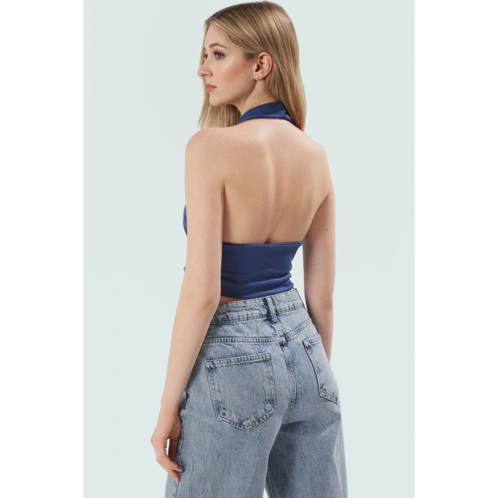 Yazlık Kolsuz Örme Bluz Fitted Boyundan Bağlamalı Rahat Ve Şık Kaliteli İşçilik