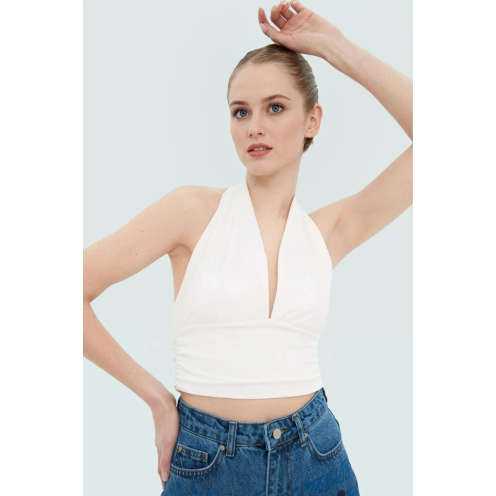 Yazlık Kolsuz Örme Bluz Fitted Boyundan Bağlamalı Rahat Ve Şık Kaliteli İşçilik