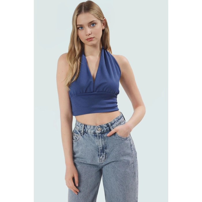 Yazlık Kolsuz Örme Bluz Fitted Boyundan Bağlamalı Rahat Ve Şık Kaliteli İşçilik