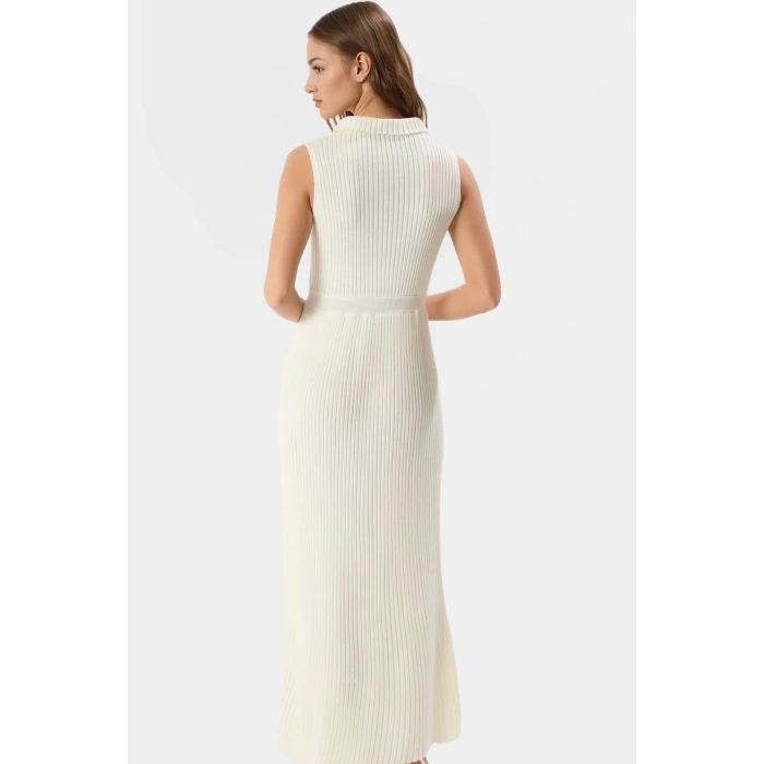 Yazlık Midi A line Triko Elbise Şık ve Rahat Günlük Kullanım Modern Stil Özel Tasarım