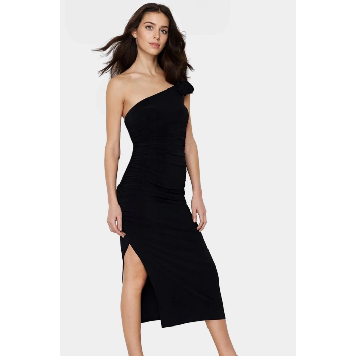 Yazlık Midi Elbise Aksesuarlı Bodycon Örme Kumaş İnce Askılı Uzun Ömürlü Rahat Ve Şık