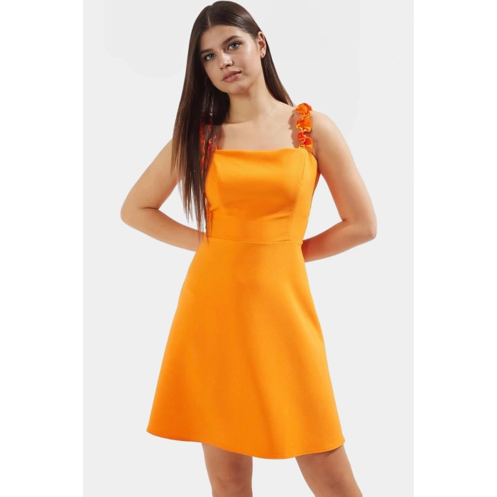 Yazlık Mini Elbise A line Fırfır Detaylı Kare Yaka Polyester Kumaş Modern Stil Trend Tasarım