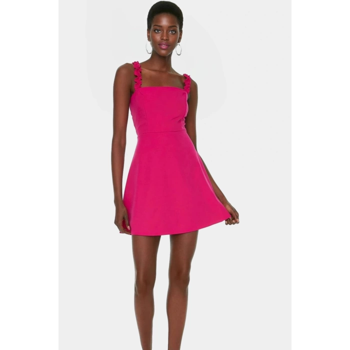 Yazlık Mini Elbise A line Fırfır Detaylı Kare Yaka Polyester Kumaş Modern Stil Trend Tasarım