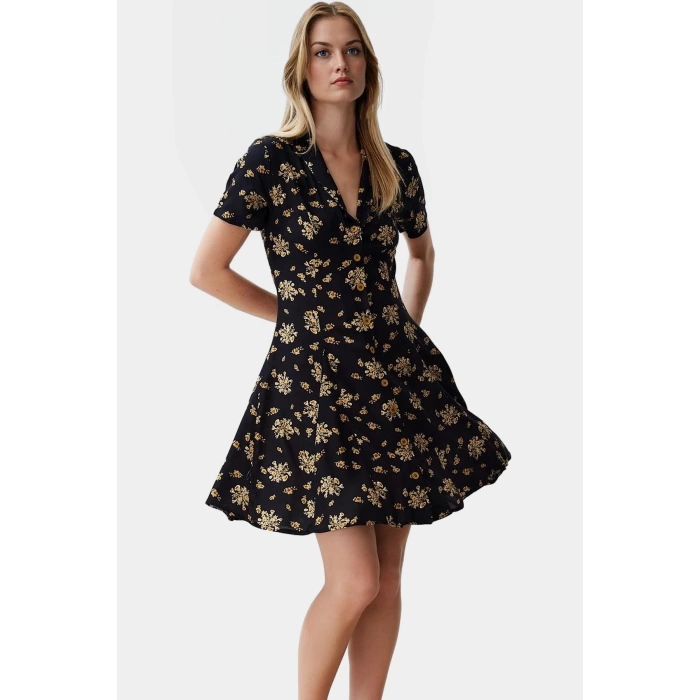 Yazlık Mini Gömlek Elbise Çiçek Desenli Dokuma Viskoz Kumaş Modern Stil Trend Tasarım Konforlu Kesim