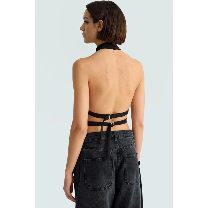 Yazlık Nefes Alan Polyester Elastan Bluz Dik Yaka Fitted Kolsuz Mükemmel Uyum