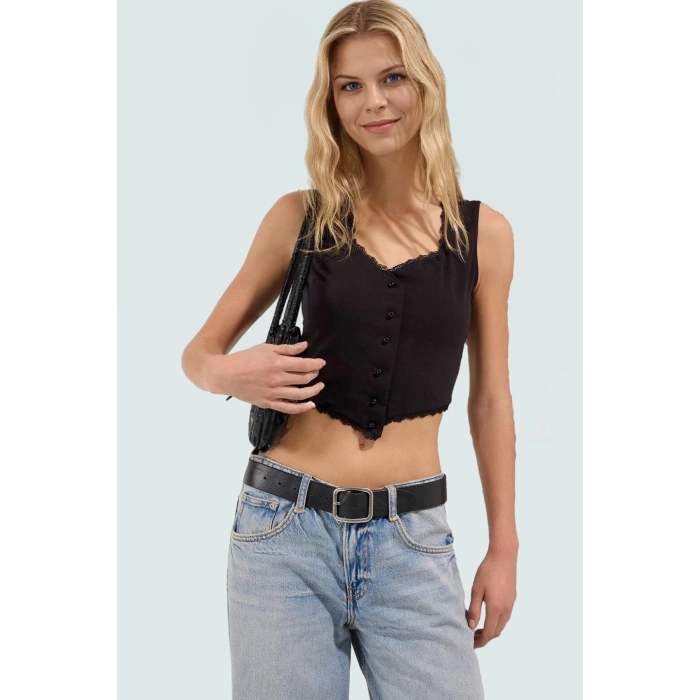 Yazlık Pamuklu Crop Bluz Renk Havuz Yaka Fitted Vücut Hatlı Premium Kalite Mükemmel Uyum