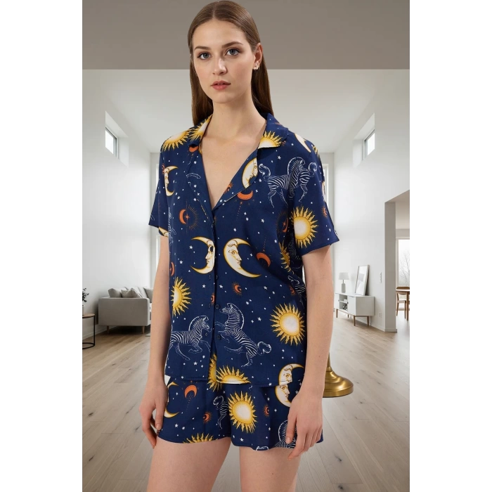 Yazlık Pijama Takımı Viskon Shally Dokuma Galaksi Desenli Rahat Kalıp Zarifane Tasarım