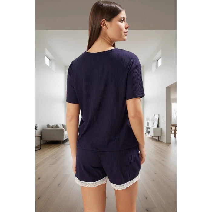 Yazlık Şortlu Pijama Takımı Nefes Alan Kaşkorse Kumaş Dantel Detay Günlük Kullanım İçin