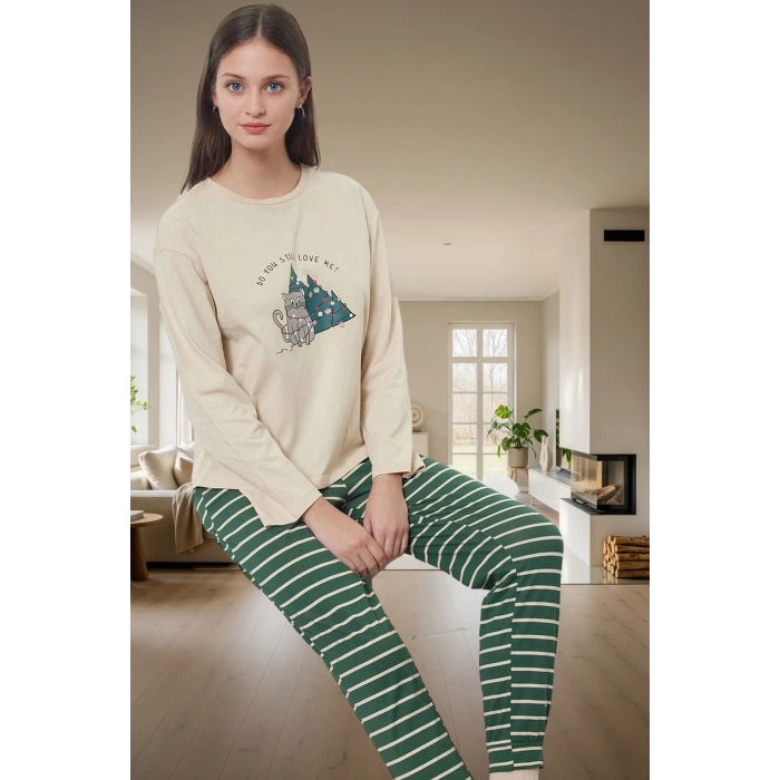 Yumuşak Pamuklu Kadın Pijama Takımı Çizgili Yılbaşı Temalı Boru Paça Modern Stil Uzun Ömürlü
