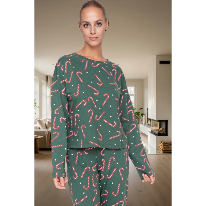 Yumuşak Pamuklu Örme Pijama Yılbaşı Temalı 2li Set Uzun Paça Modern Stil Günlük Kullanım İçin