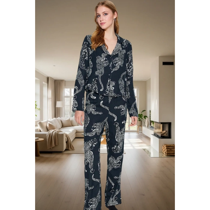 Yumuşak Viskoz Kumaştan Şık Kaplan Desenli Pijama Takımı Profesyonel Görünüm
