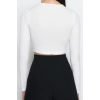 Kadın Moda Şık Üst Giyim Crop Asimetrik Yaka Fitted Kalıp Örme Astarlı Pencere Cut Out Detaylı Bluz