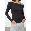 Womens Carmen Collar Low Sleeve Slim Pattern Knitted Soft Touch Soft Fabric Body-Smoothing Flexible Blouse