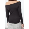 Womens Carmen Collar Low Sleeve Slim Pattern Knitted Soft Touch Soft Fabric Body-Smoothing Flexible Blouse