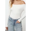 Womens Carmen Collar Low Sleeve Slim Pattern Knitted Soft Touch Soft Fabric Body-Smoothing Flexible Blouse