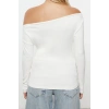 Womens Carmen Collar Low Sleeve Slim Pattern Knitted Soft Touch Soft Fabric Body-Smoothing Flexible Blouse