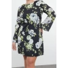 Kadın Moda Şık Büyük Beden Mini Boy Kayık Yaka Fitted Çiçek Desenli Saten Elbise
