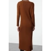 Kadın Moda Şık Tesettür Maxi Boy Polo Yaka Fitted Yakası Biyeli Triko Elbise