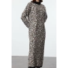 Kadın Moda Şık Tesettür Maxi Boy Dik Yaka Regular Leopar Desenli Triko Elbise