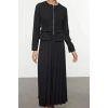 Women Fashion Stylish Hijab Maxi Length Crew Neck Regular Zipper Detail Pleated Woven Dress