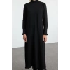 Kadın Moda Şık Tesettür Maxi Boy Dik Yaka Fitted Fırfır Detaylı Fitilli Triko Elbise