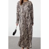 Women Fashion Stylish Hijab Maxi Length Crew Neck Regular Crinkle Knitted Animal Zebra Patterned Dress