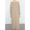 Women Fashion Stylish Hijab Maxi Length Turn-down Collar Relaxed Striped Zipper Detail Long Knitted Dress