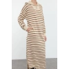 Women Fashion Stylish Hijab Maxi Length Turn-down Collar Relaxed Striped Zipper Detail Long Knitted Dress