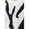 Women Fashion Stylish V Neck Low Sleeve Regular Animal Patterned Knitwear Sweater