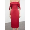 Kadın Moda Şık Midi Boy Carmen Yaka Fitted Vücuda Oturan Saten Dokuma Elbise