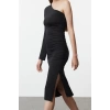 Kadın Moda Şık Midi Boy Asimetrik Yaka Slim Tek Kol Büzgülü Vücuda Oturan Örme Elbise